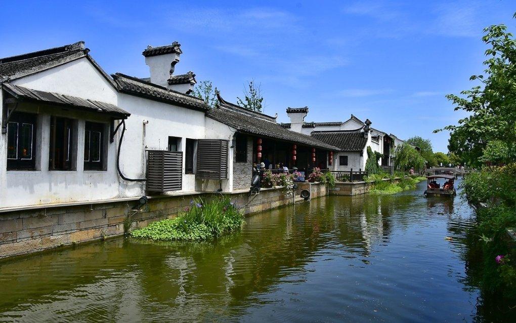 两栖坦克为什么在水里不沉呢游戏画面